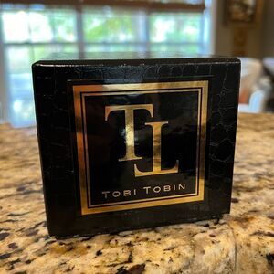 Tobi Tobin Georgian candle NEW